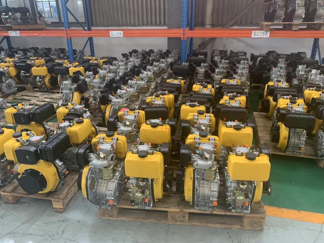 12V 3A Charging Generator Capacity Generator Diesel Engine Providing 1.65L Lube Oil Capacity and Above 12V 36Ah Accumulator Capacity for Energy Supply